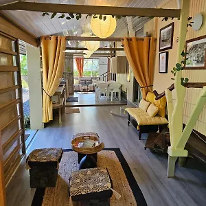 Faaora Lodge, Little Paradise Haapiti